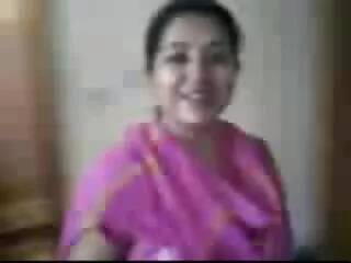 গ্লোরিহোলের হিন্দি চোদাচুদি পাশে বিশাল বিবিসি ঝুলছে